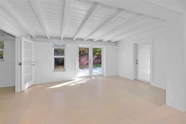 Building Photo - 5990 SW 86th St
