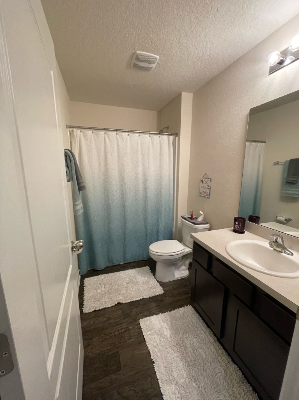 Building Photo - 3702 Shiner Dr