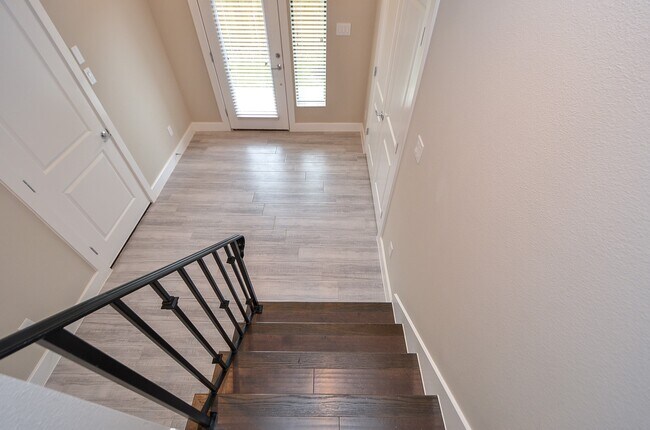 Building Photo - 1818 Bonner St