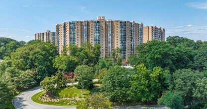 Building Photo - 5904 Mt Eagle Dr