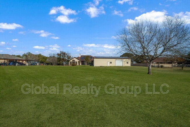 Building Photo - 7033 Robin Hood Way