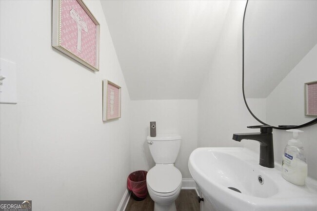 Building Photo - 220 Yuba Walk