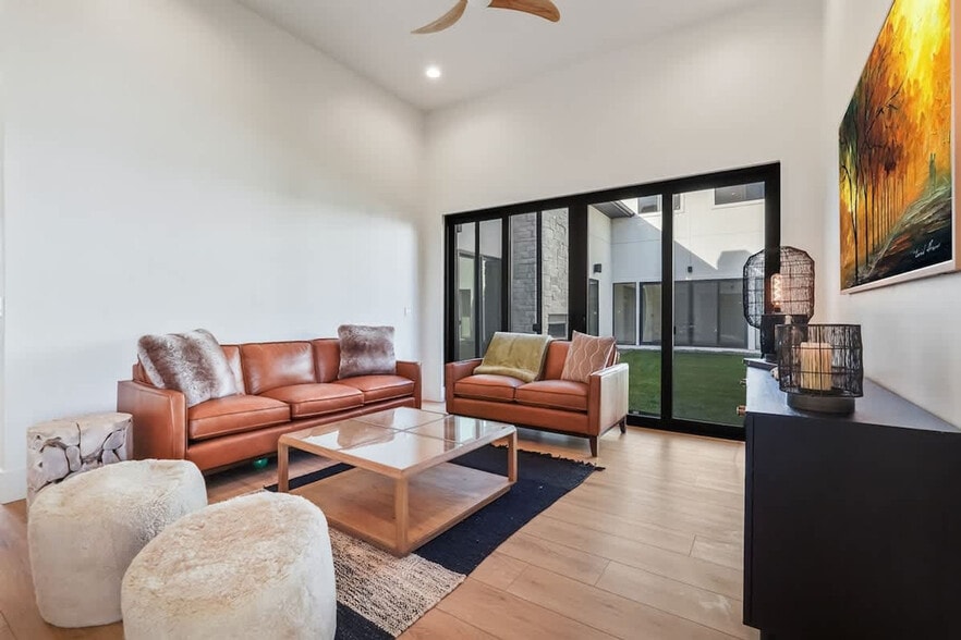 Building Photo - 12401 Rivendell Ct