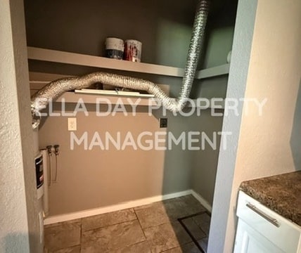 Building Photo - 838 S Terrace Dr