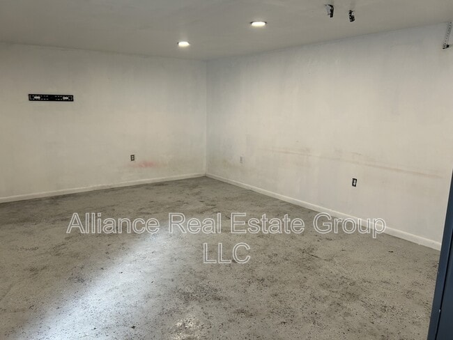 Building Photo - 2110 S Sherman St