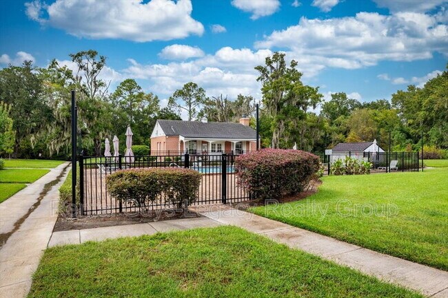 Building Photo - 4331 Plaza Gate Ln