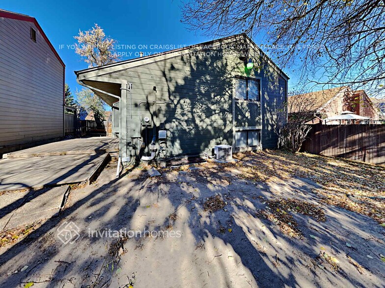 Building Photo - 17866 E Ada Dr