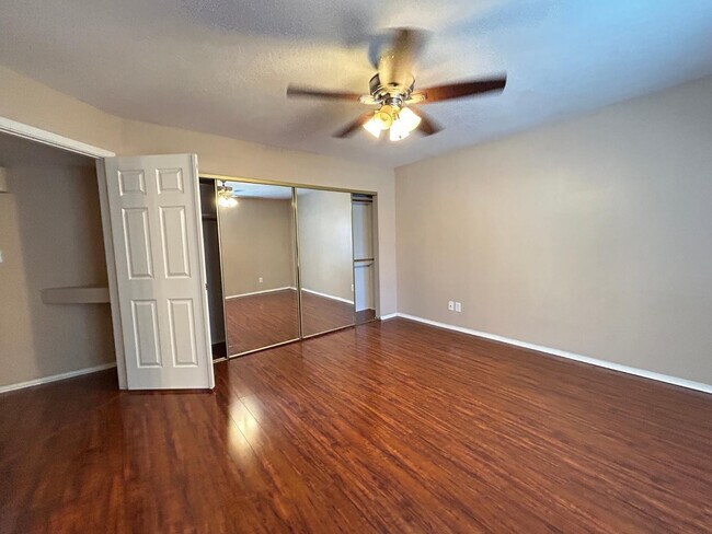 Building Photo - 4219 W Calavar Rd