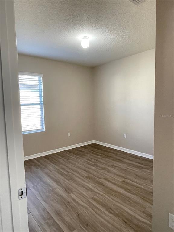 Building Photo - 572 Nova Dr