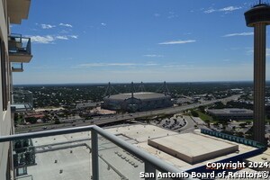 Building Photo - 610 E Market St