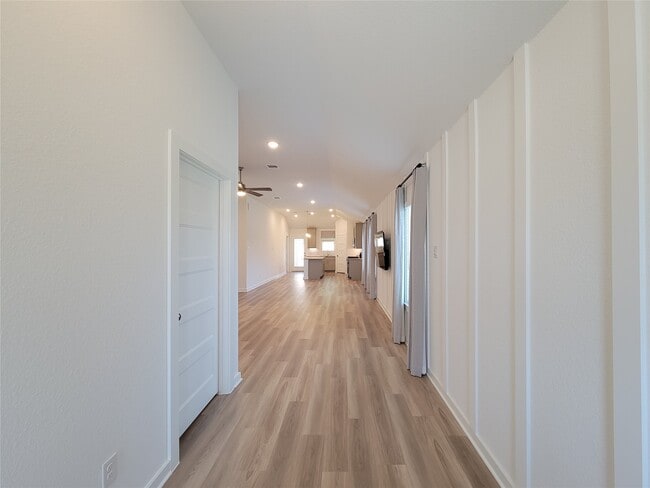 Building Photo - 1706 Serenity Moon Dr