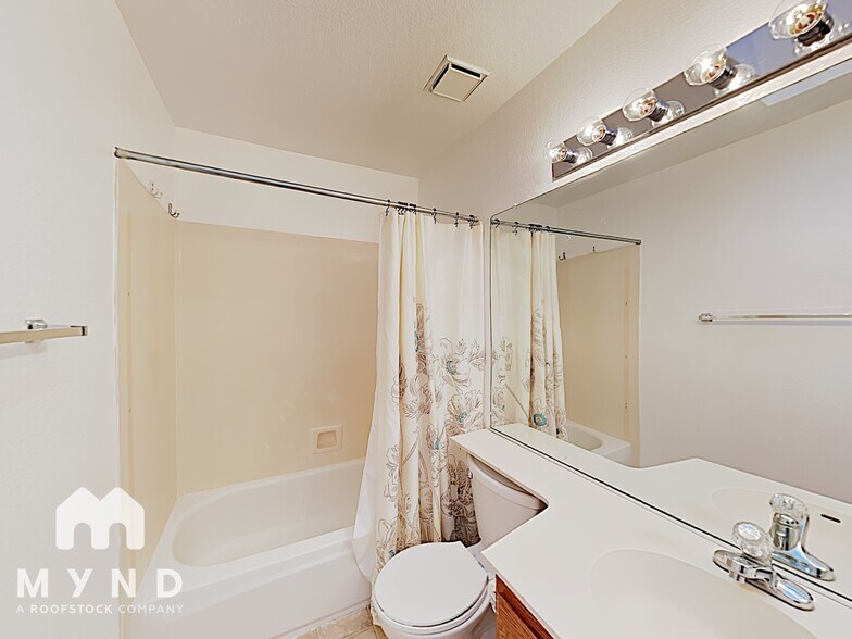 Building Photo - 9413 Redwater Dr