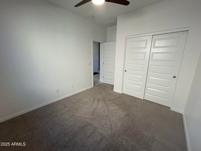 Building Photo - 14854 W Sand Hills Rd