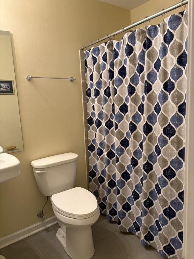 Building Photo - 57 Hunt Club Dr