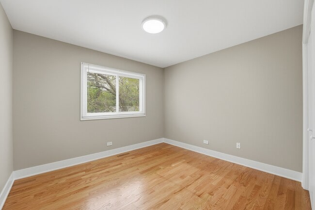 Building Photo - 4452 Burgundy Pl