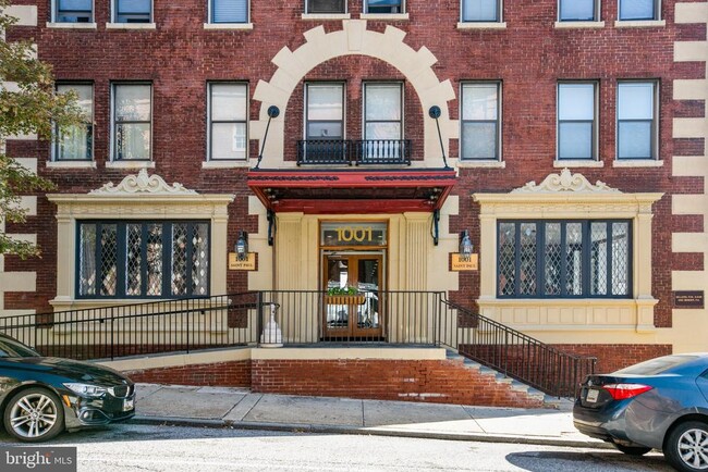 Building Photo - 1001 St Paul St