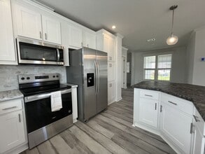 Building Photo - 245 Bimini Cay Cir