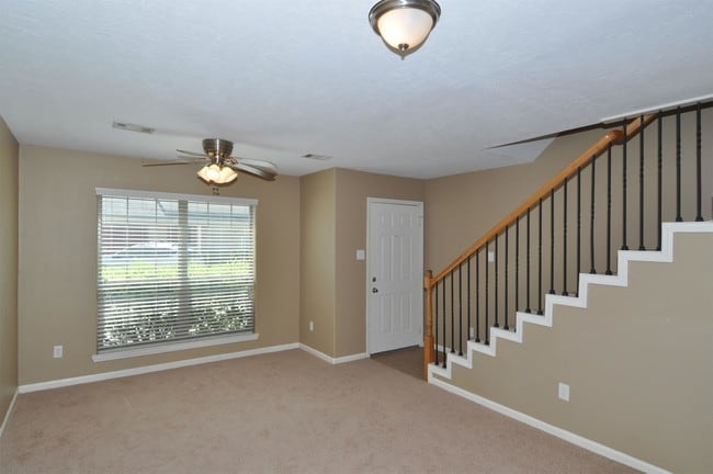 Building Photo - 21483 W Wallis Dr
