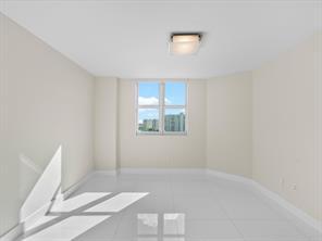 Building Photo - 3384 NE 183rd Ln