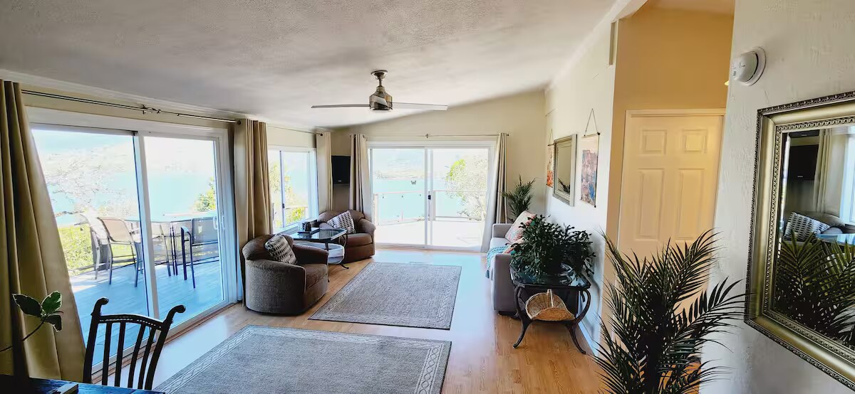 Living Room - 2844 Marina View Dr