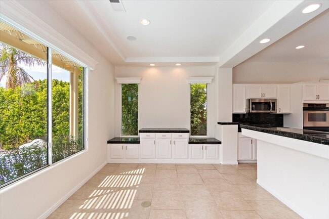 Dining Area - 69457 Turnberry Ct