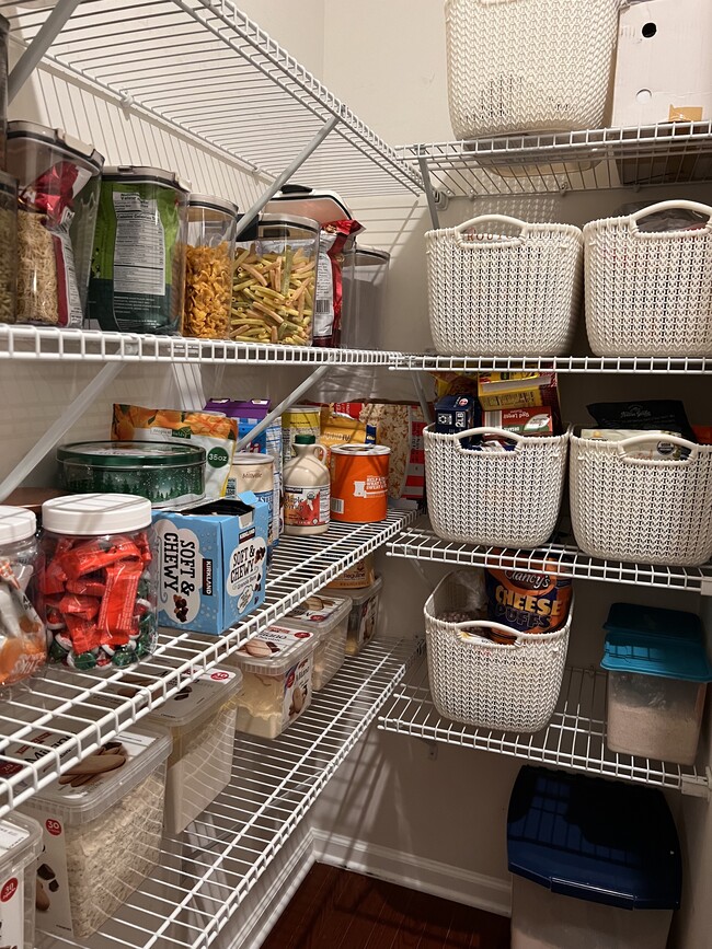 Building Photo - 3010 Mahican Cir