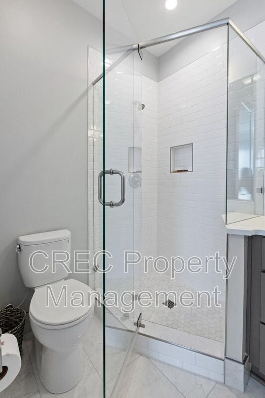 Building Photo - 3 1/2 Maranda Holmes St