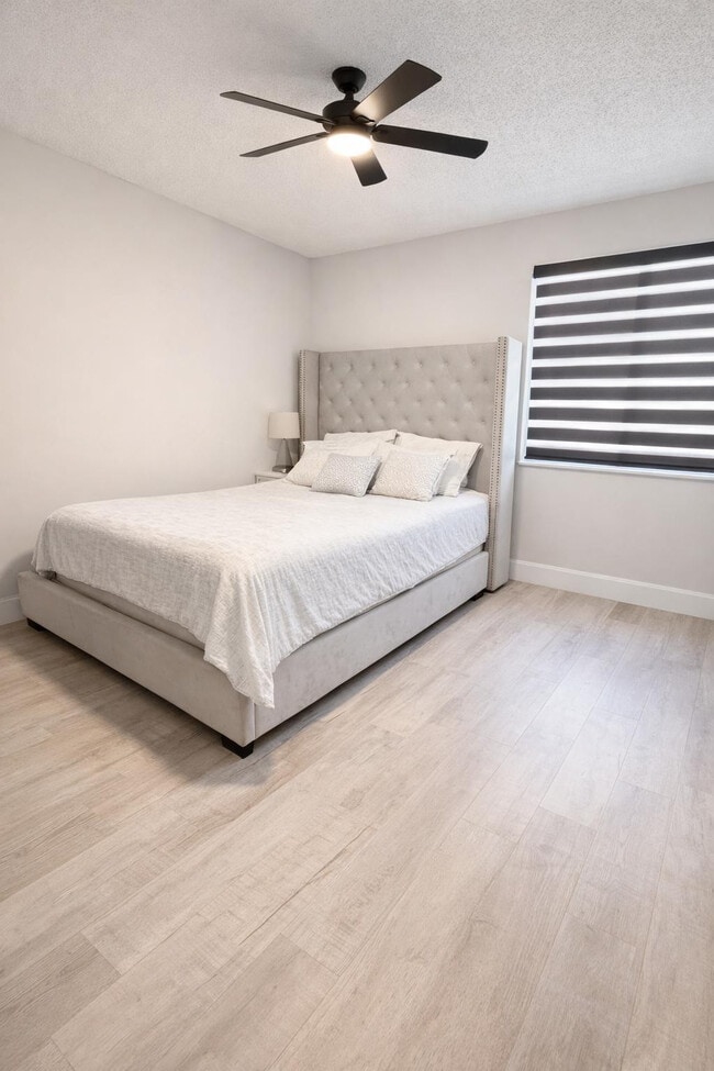 Building Photo - 22454 Cypress Wood Ln