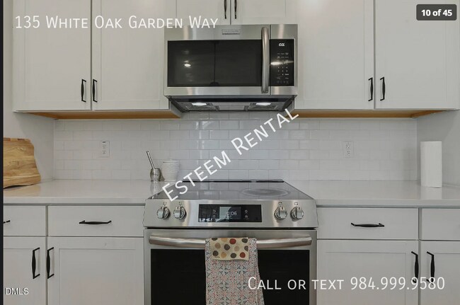 Building Photo - 135 White Oak Gdn Wy