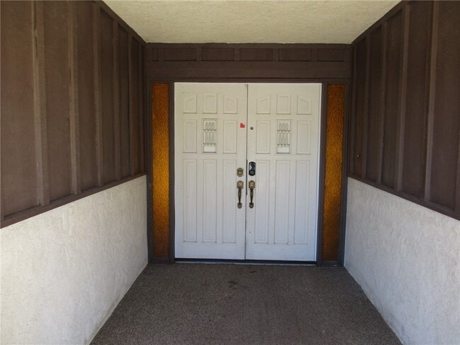 Building Photo - 549 Ramar Rd