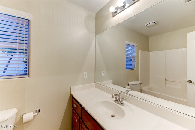 Building Photo - 8647 Majestic Vision Way