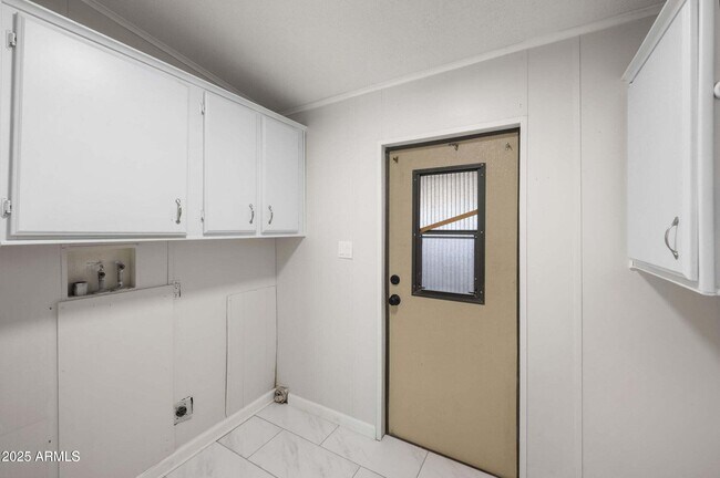 Building Photo - 3500 S Tomahawk Rd