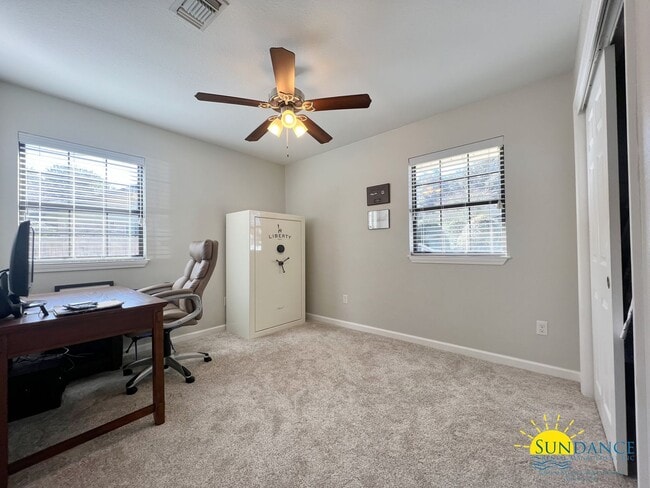 Building Photo - Gorgeous 3 Bedroom Home in Shalimar!