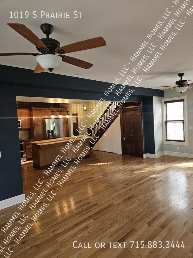 Building Photo - 1019 S Prairie St