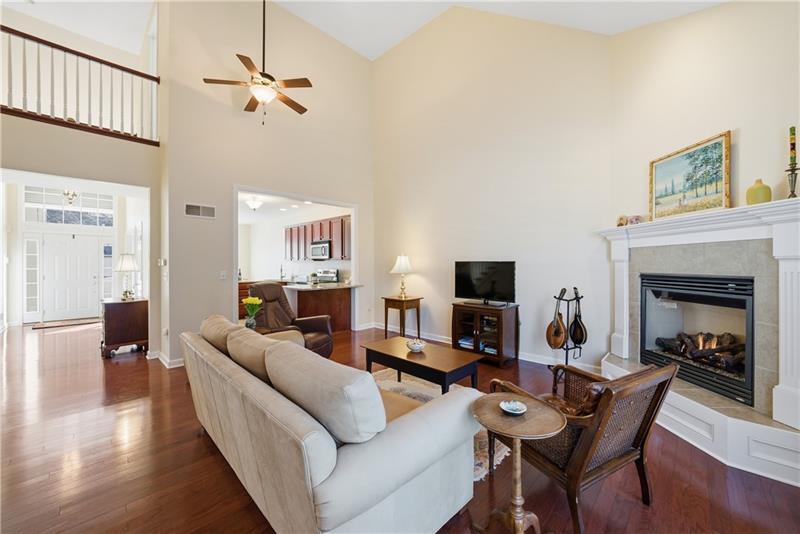 Building Photo - 819 Strasburg Dr