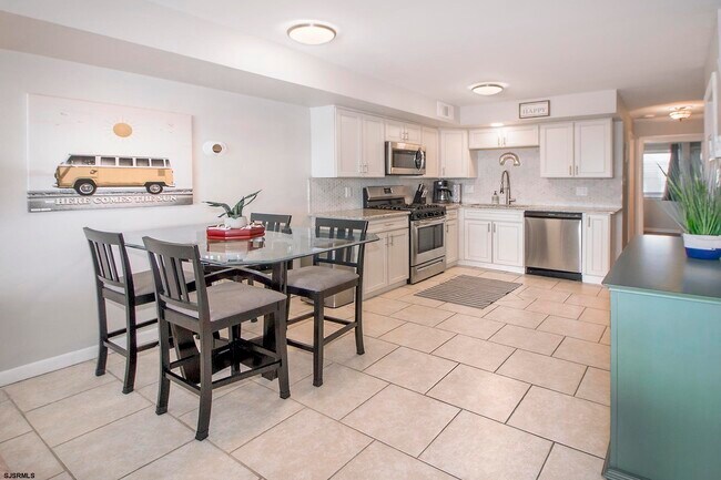 Building Photo - 1101 E Brigantine Ave