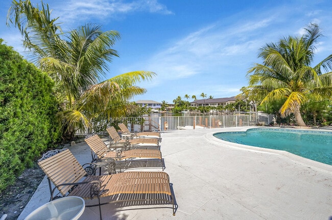 Building Photo - 1702 S Ocean Blvd