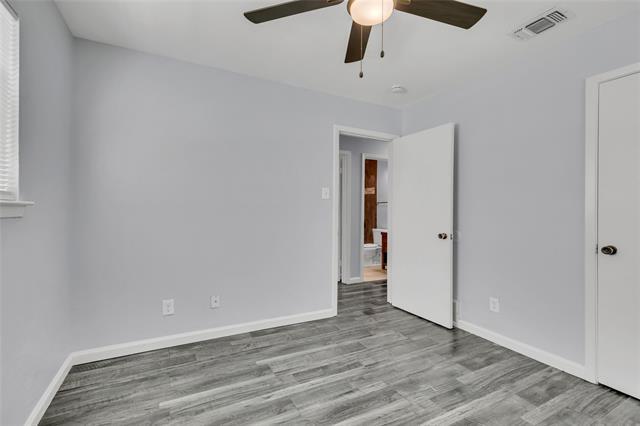 Building Photo - 205 NW Jill Ann Dr