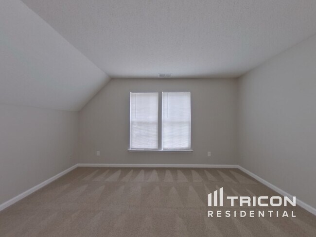 Building Photo - 3709 Bentley Pl