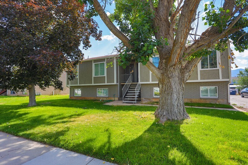 Building Photo - 1724 N 1450 W