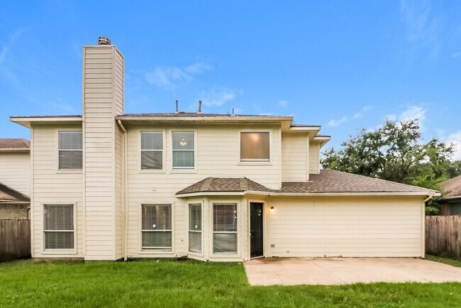 Building Photo - 18326 Forest Dew Dr