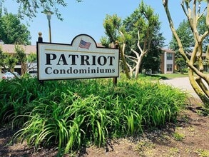 Building Photo - 302 Patriot Ln