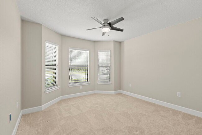 Building Photo - Beautiful Home For Rent WITH A POOL!