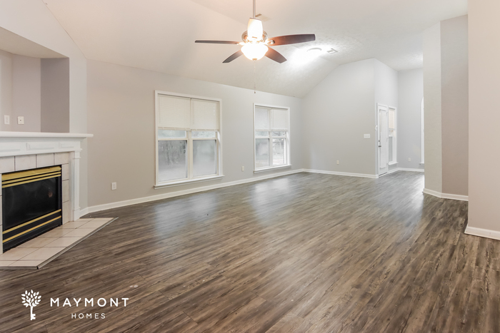 Building Photo - 6409 Deerwood Pl