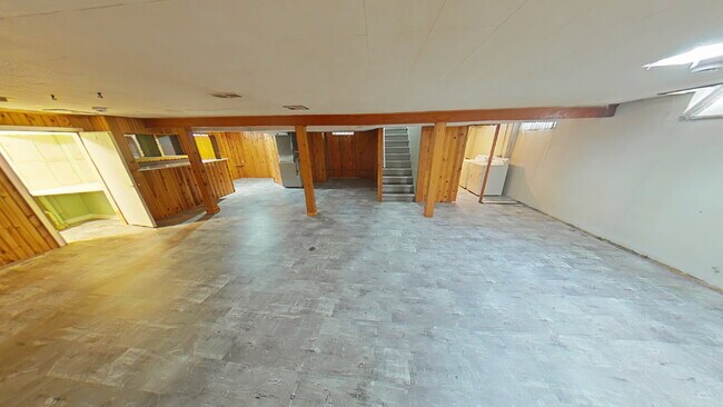 Building Photo - 20417 Sunnydale St