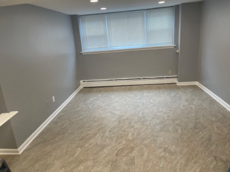 Building Photo - 1301 N Harrison St