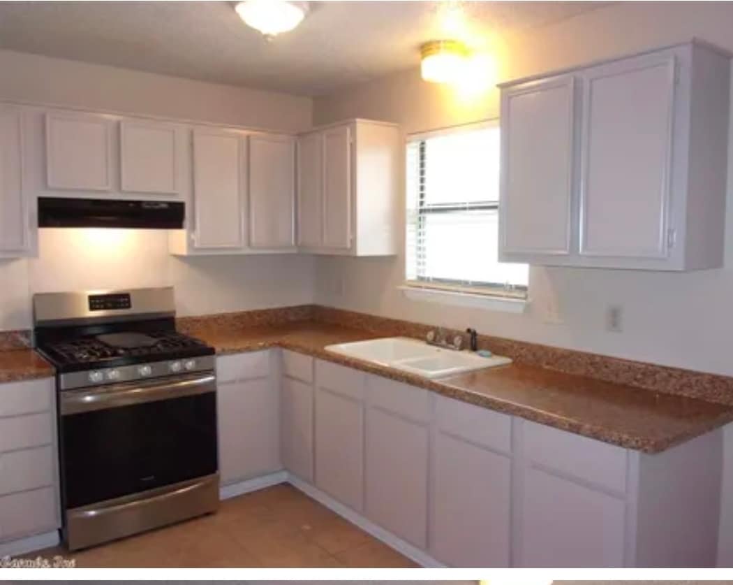 Building Photo - 1722 W 44th St