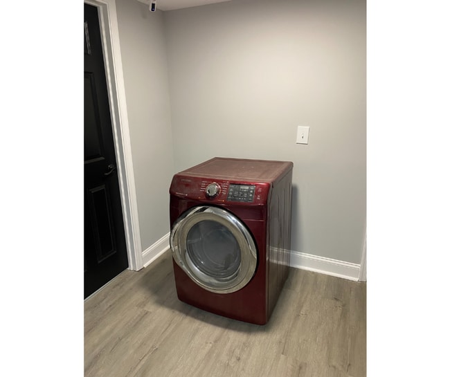 Building Photo - 5019 Belair Rd