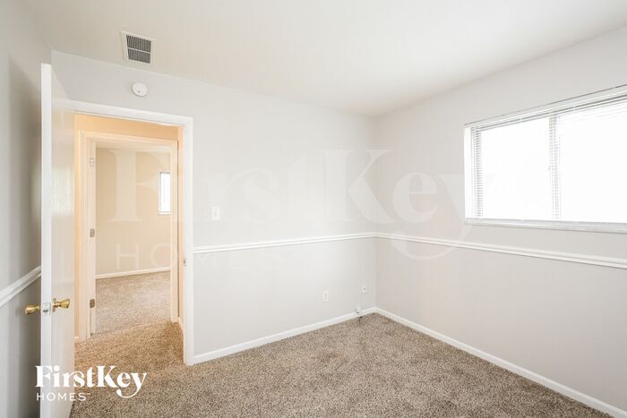 Building Photo - 7414 E 30th St