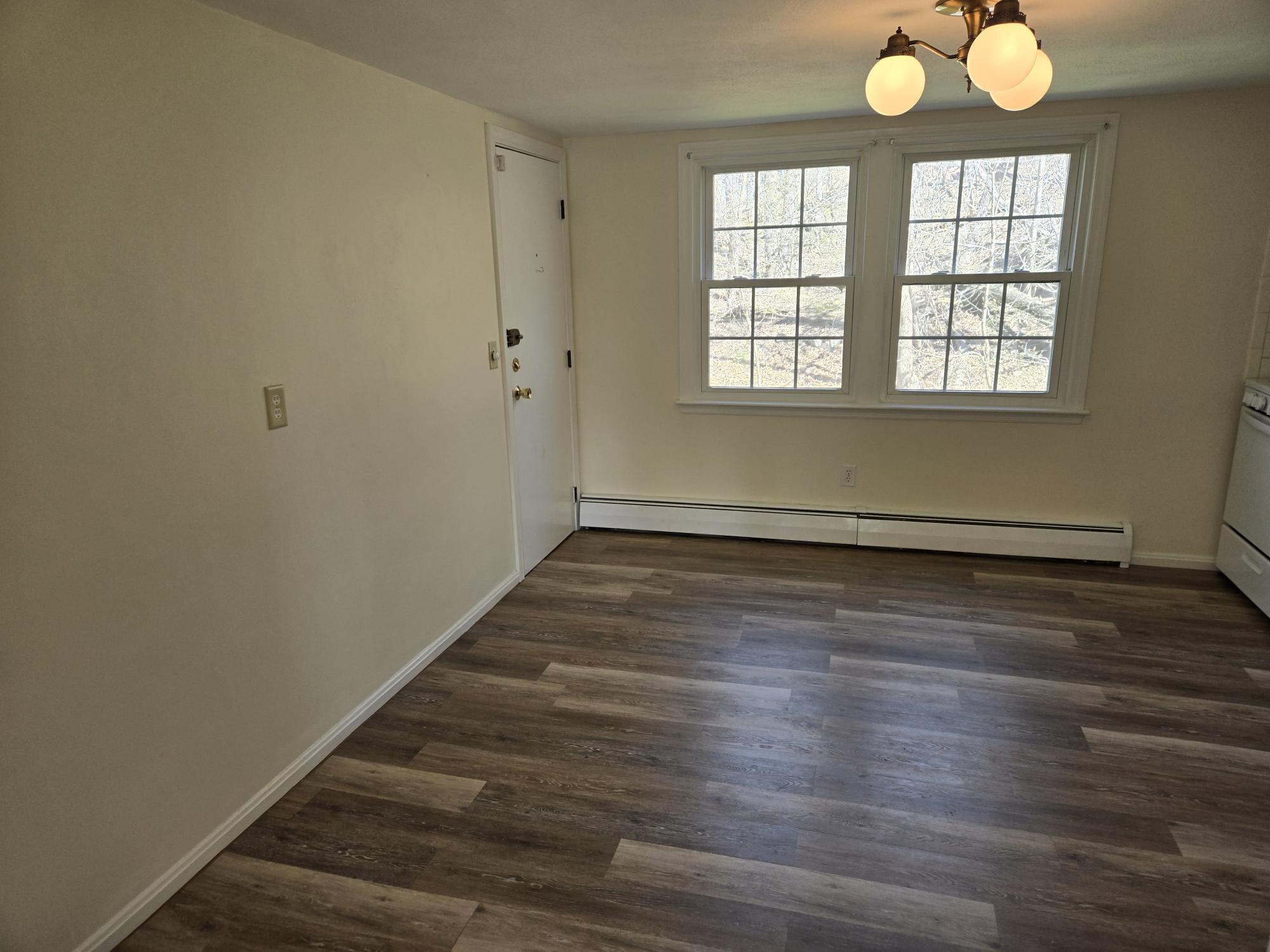 Building Photo - 10 Myles Standish Dr